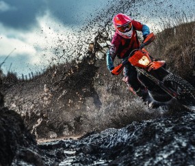 开云体育2026-老鹰险胜76人，切特在美加墨世界杯接管比赛，新星崛起与团队韧性的双重奏