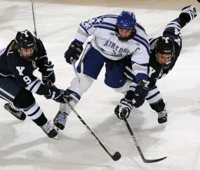 开云体育app-哈弗茨觉醒与格子军铁蹄，当个人救赎撞碎红色王朝