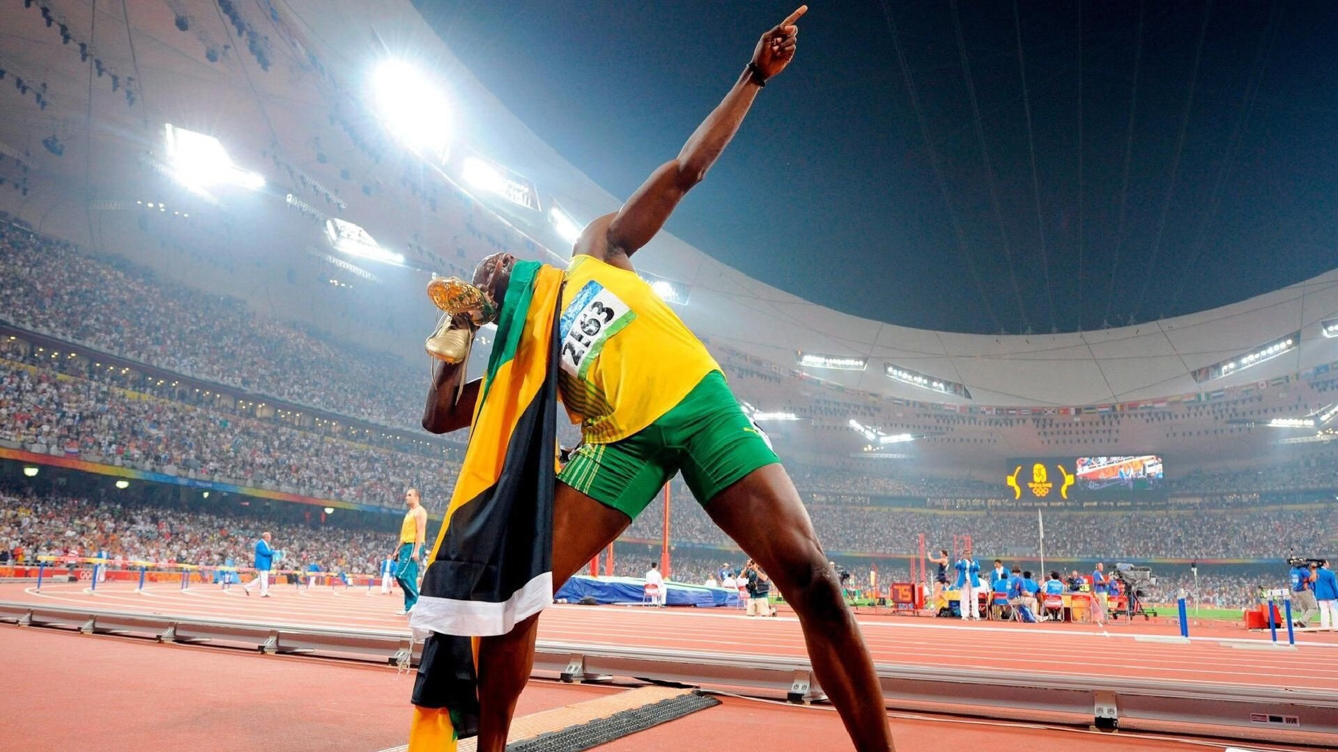 世界排名争夺战焦点战，快船绝杀76人，西部格局再掀波澜