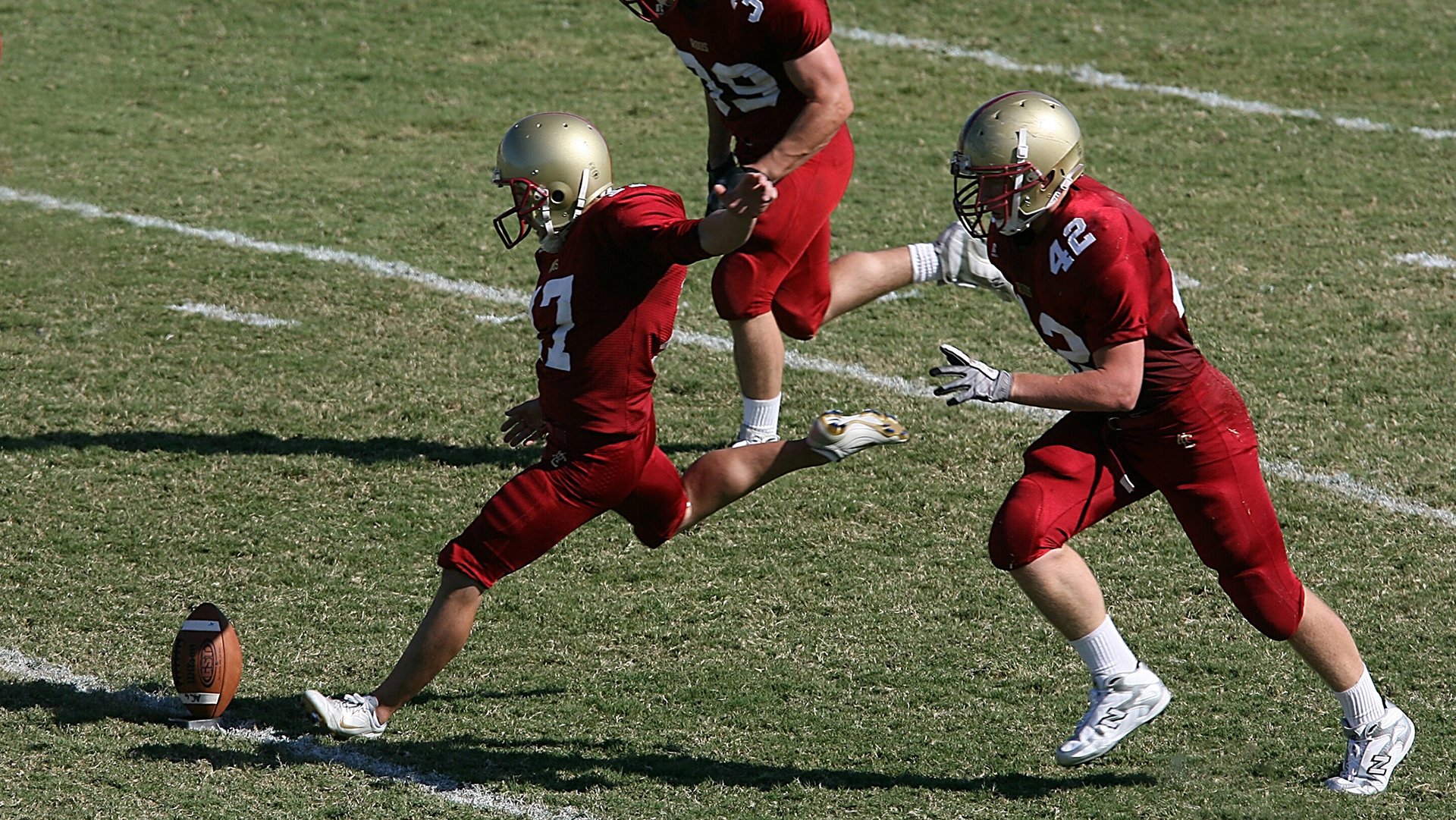 舞台越大越强,从F1揭幕战之夜到武切维奇的聚光灯定律