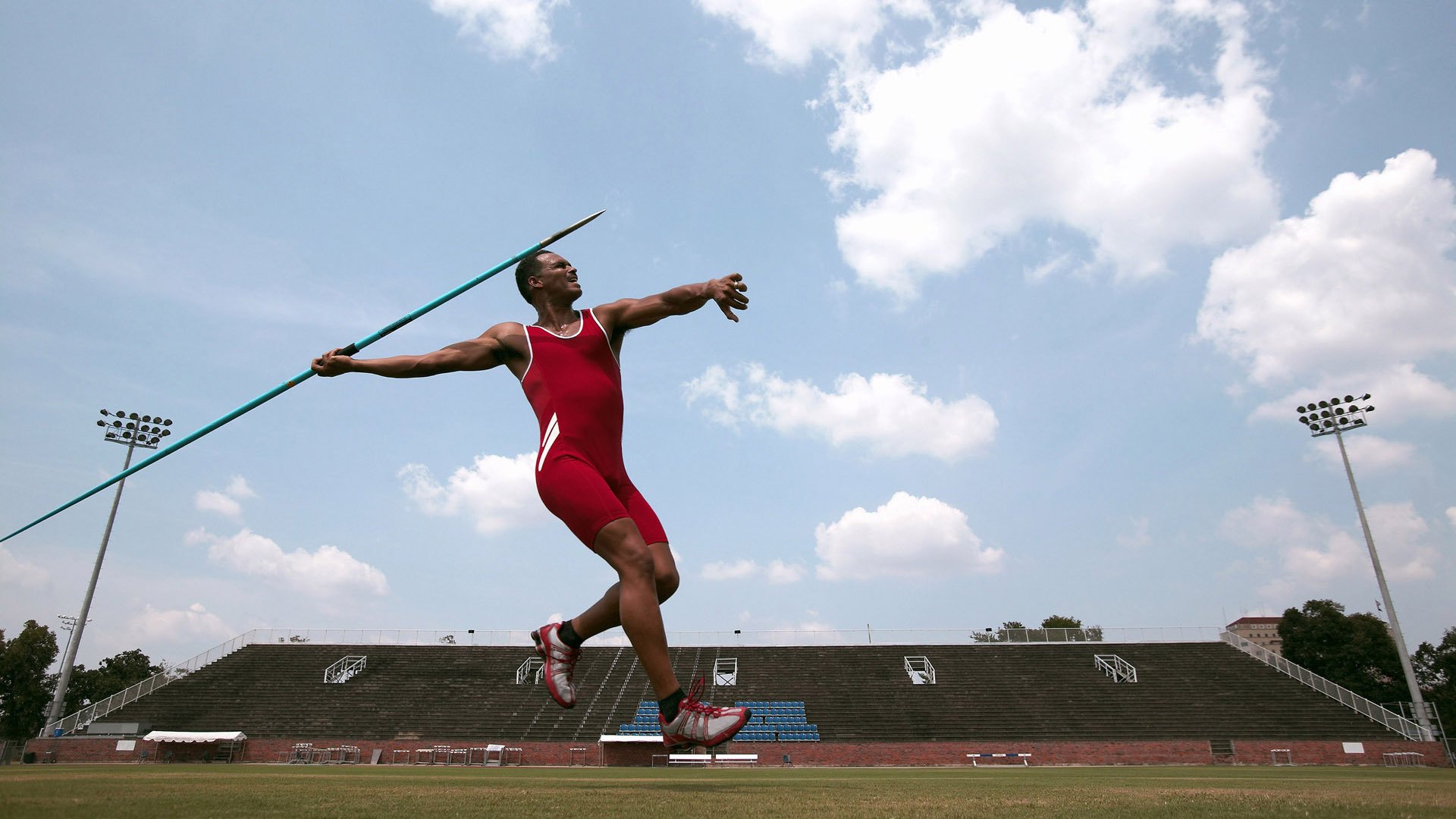 2026世界杯焦点战，快船打穿雄鹿，篮球全球化时代的战术革命