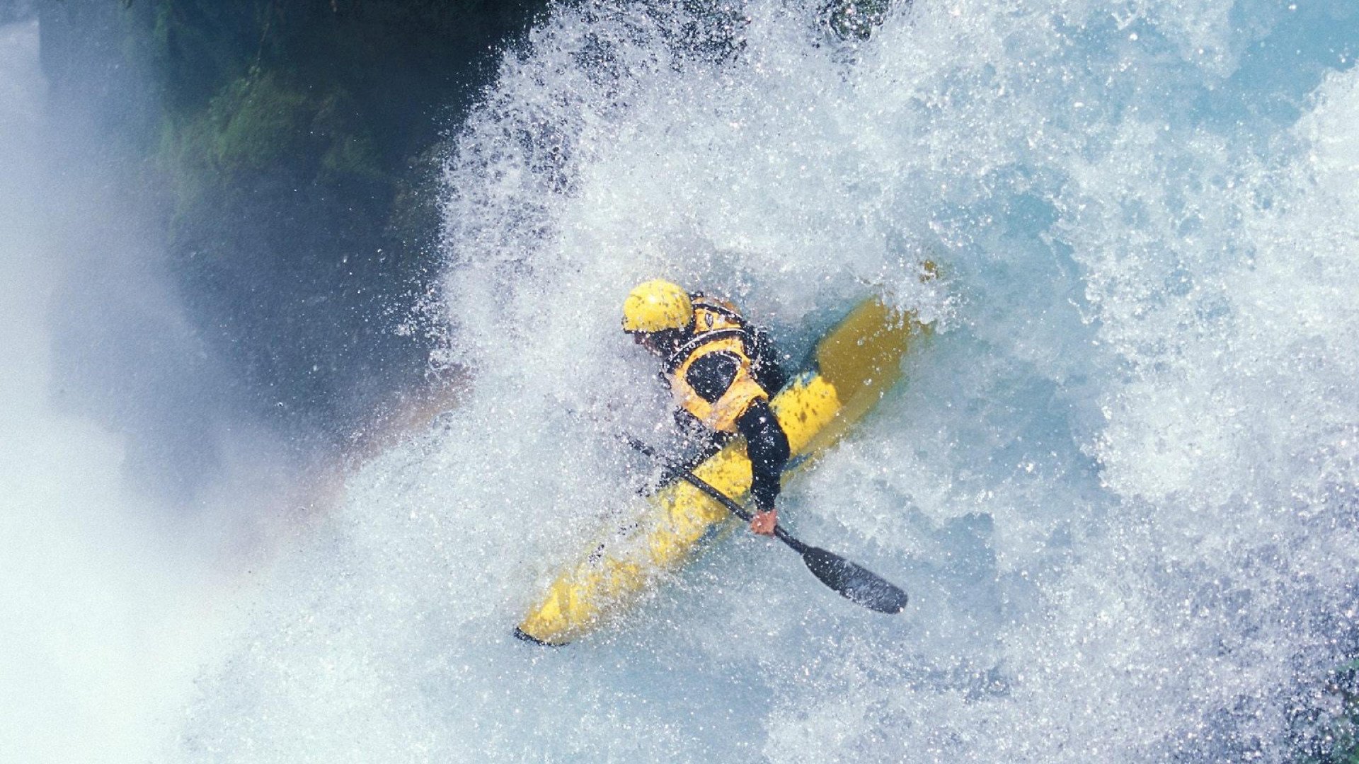 巴斯托尼，从蓝黑城墙到非洲之巅，一个后卫的史诗征服